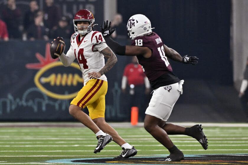 USC makes season-ending statement in thrilling Las Vegas Bowl comeback over Texas A&M