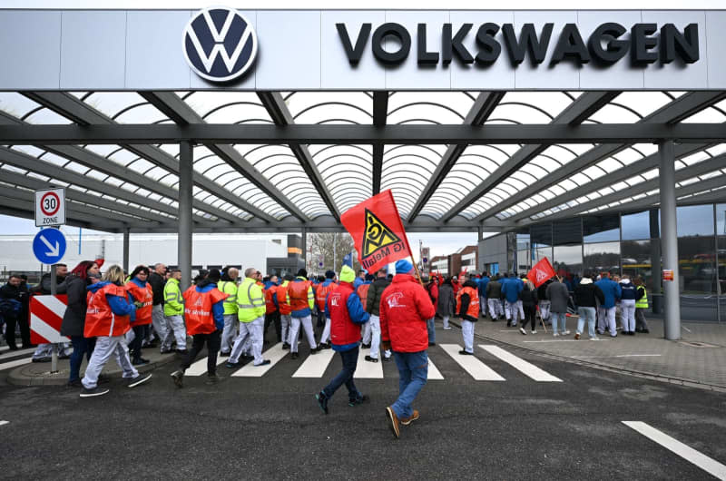 Volkswagen workers strike across Germany in battle against cuts