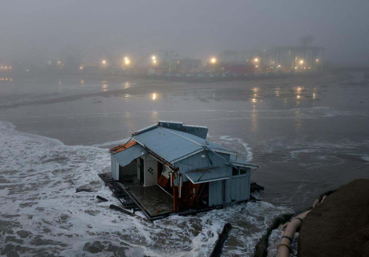 Waves up to 30 feet forecast to rock California coast, days after deadly weather and pier collapse