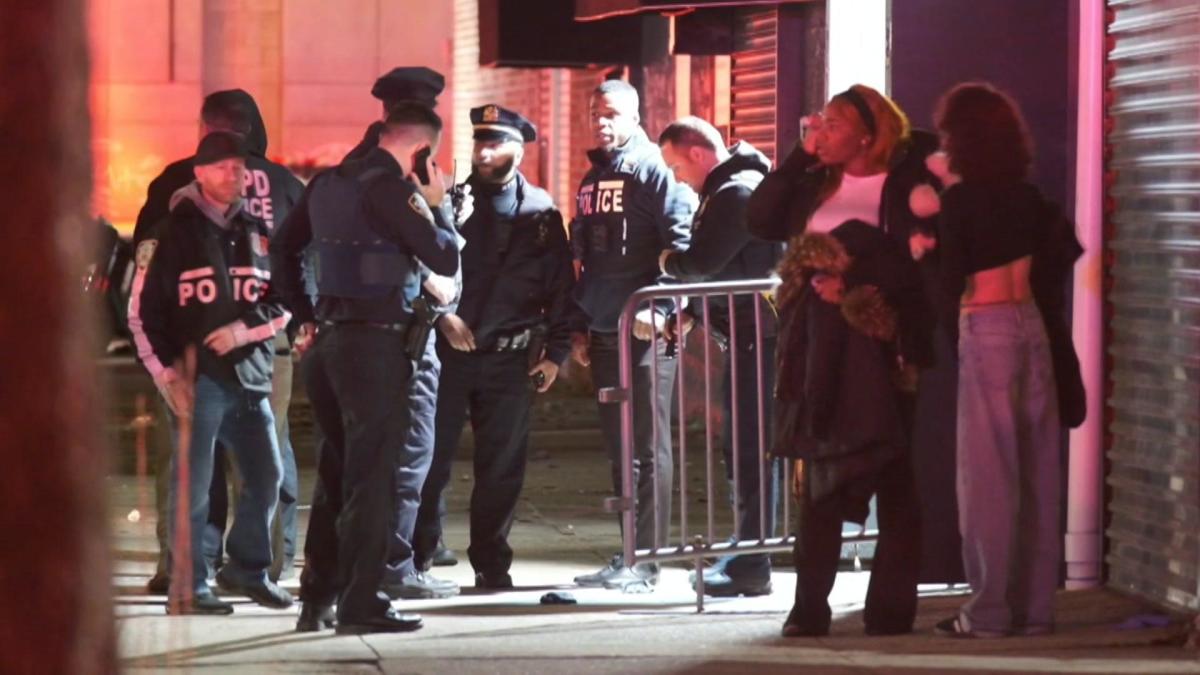 10 teens wounded in Queens mass shooting, police say