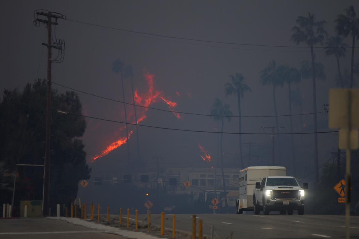 Air quality alert issued for the Coachella Valley this weekend due to wildfire smoke, ash