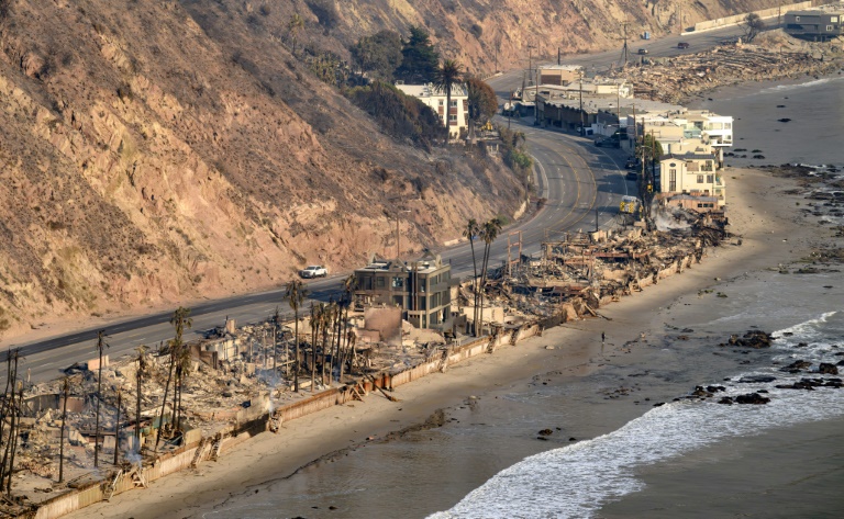 ‘Apocalyptic’: ghastly remains of Malibu come into focus