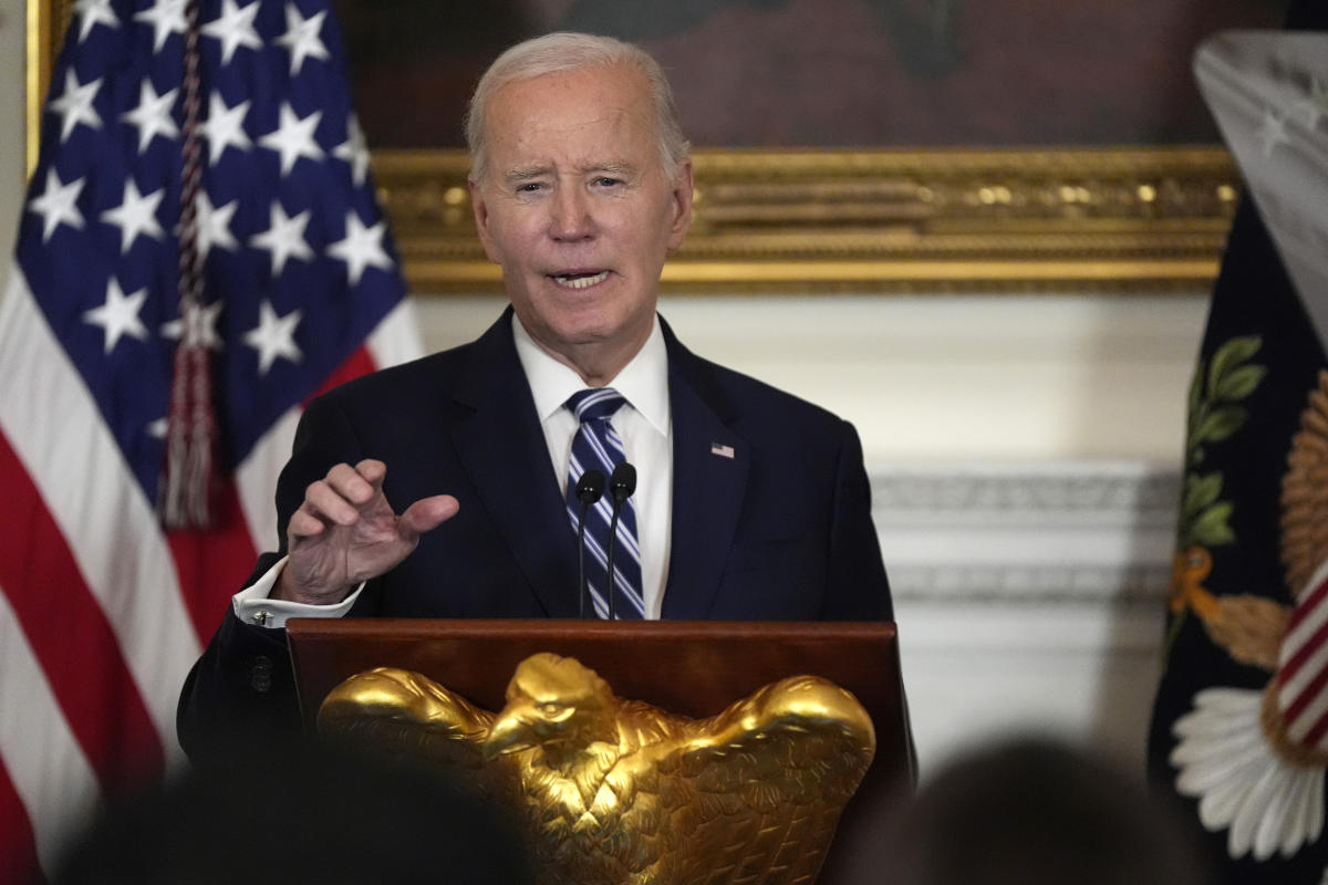 As he prepares to leave office, Biden urges incoming Democratic lawmakers to reach across the aisle