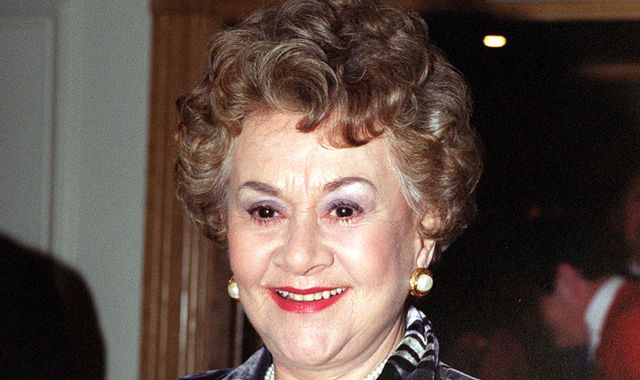 Award-winning actress Dame Joan Plowright has died, her family says