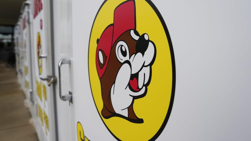 Buc-ee’s sues North Texas gas station chain claiming logo is too similar to beaver