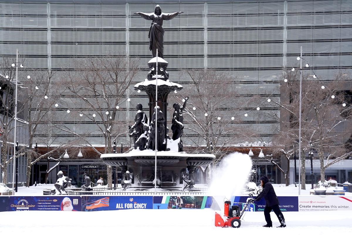 Cincinnati weather: Below-freezing temps, more snow possible Friday