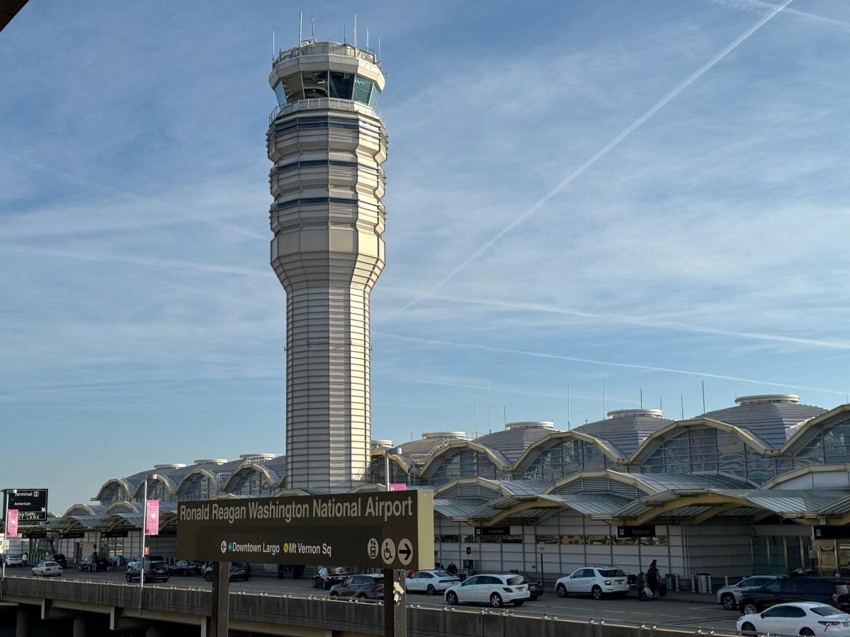 CRJ700 is popular plane at Reagan airport; what to know about the aircraft