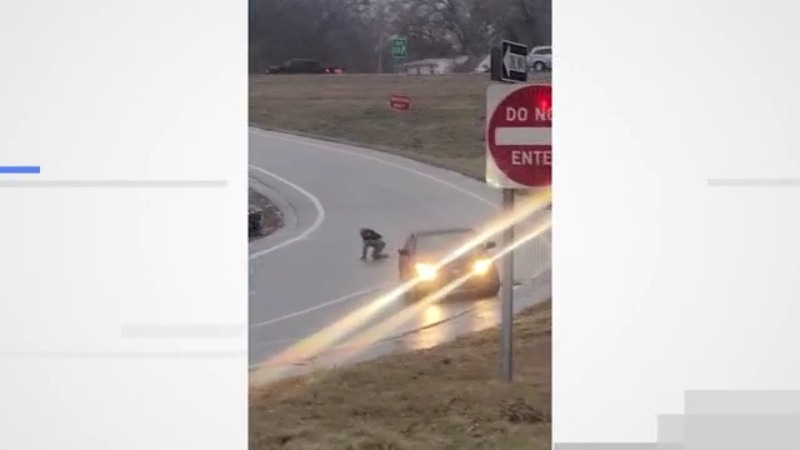 Driver in Kansas City viral video explains why she jumped out of car