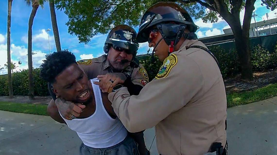 Florida’s new law shields responders; critics say it’s aimed at curbing videos of cops