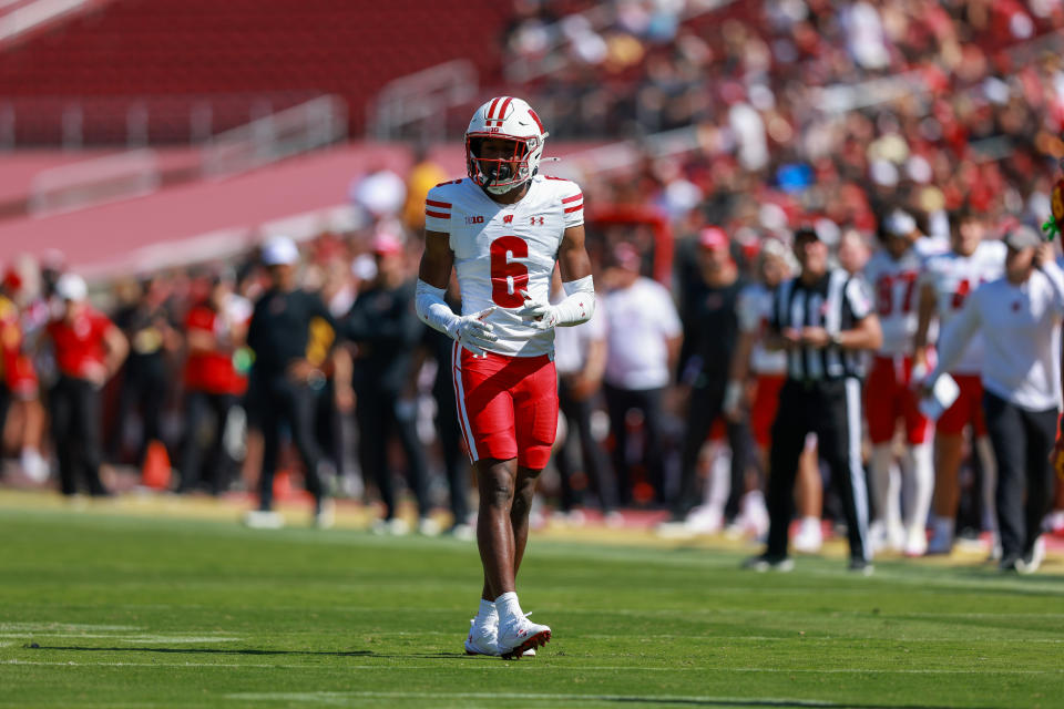 Former Wisconsin DB Xavier Lucas leaving school for Miami without entering transfer portal in a groundbreaking move