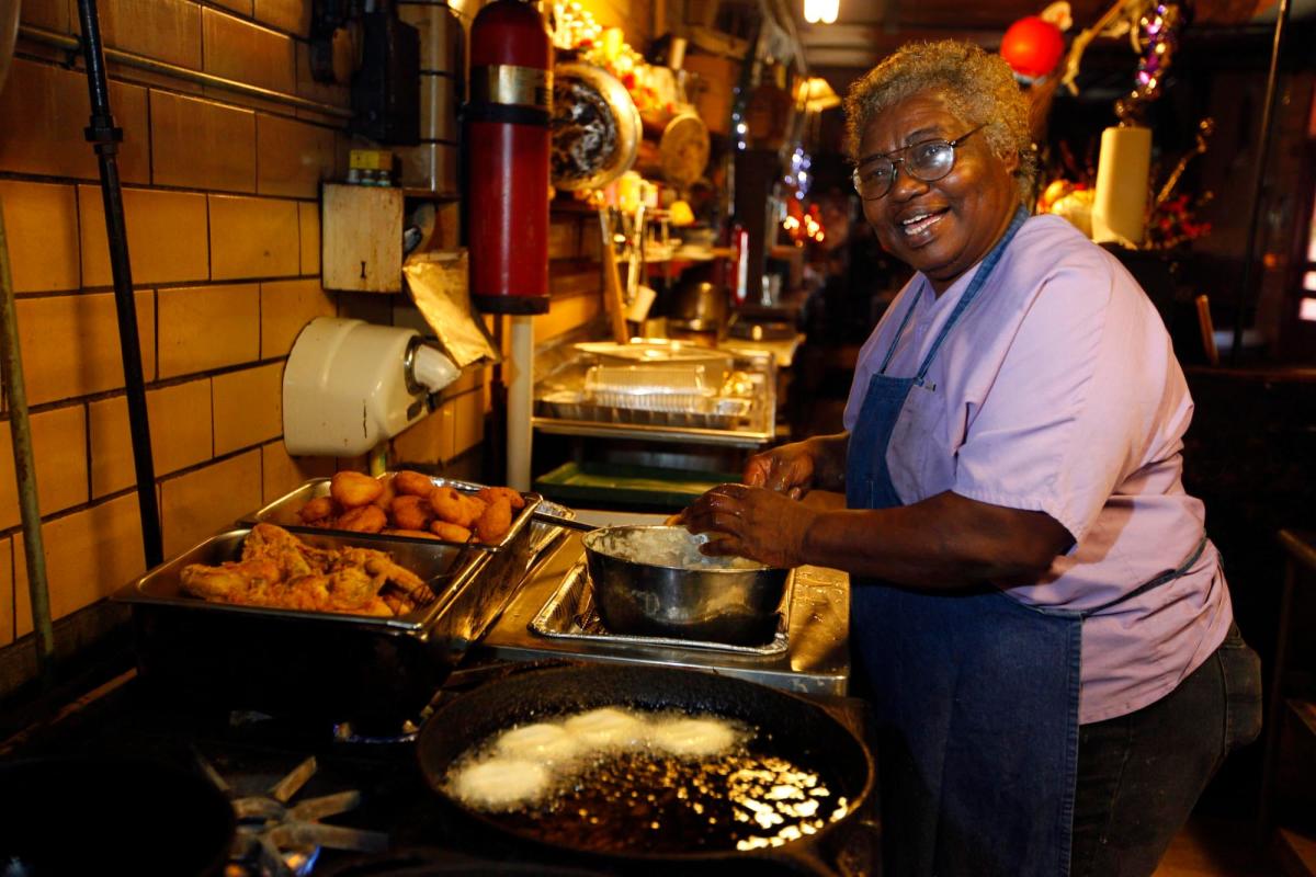 Funeral arrangements for beloved Louisville restaurateur Shirley Mae Beard announced