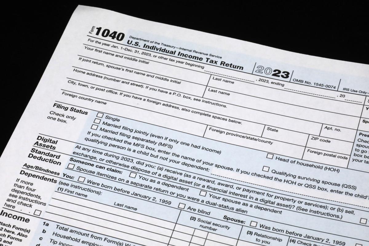 How to choose the right federal tax filing status