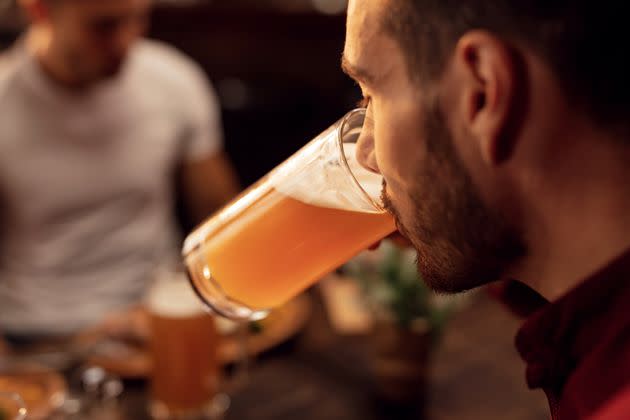 I’m A Dementia Expert ― Here’s The Exact Age You Should Stop Drinking Alcohol