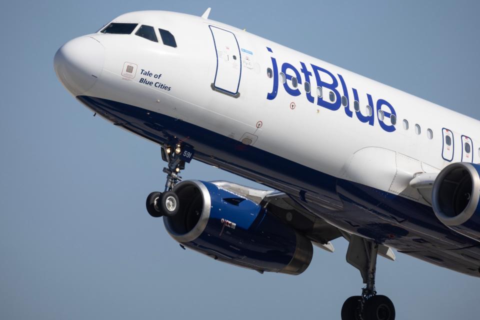 JetBlue hit with M fine for chronic delays at JFK and other airports