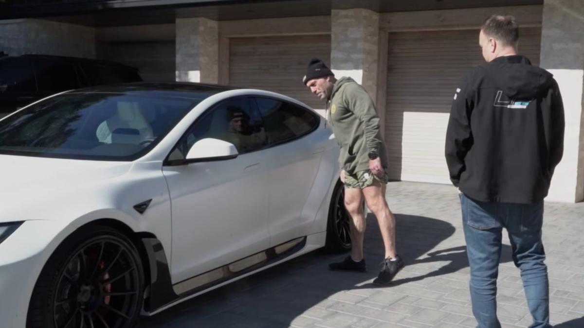 Joe Rogan Buys A Modified Tesla Model S Plaid