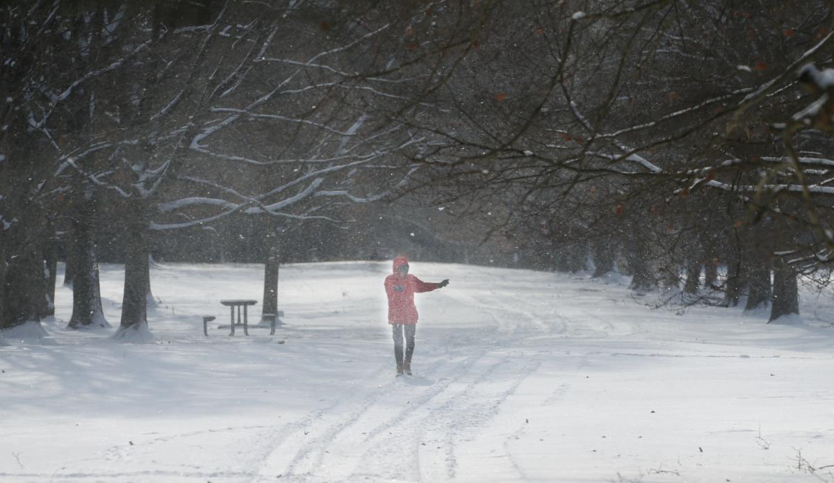 Long lines at the grocery? Tell us what you’re seeing ahead of the winter storm