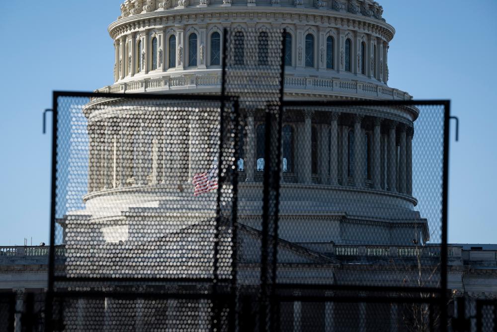 Man arrested near US Capitol allegedly intended to kill prominent Republicans