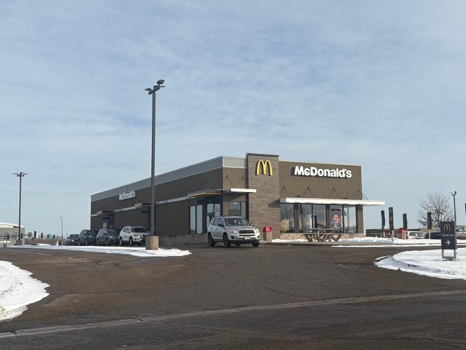 Man gets probation for Sartell McDonald’s fight