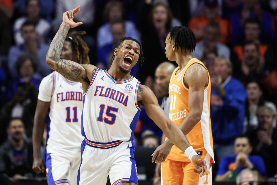 No. 8 Florida rolls over No. 1 Tennessee, hands Vols first loss of season in 30-point blowout