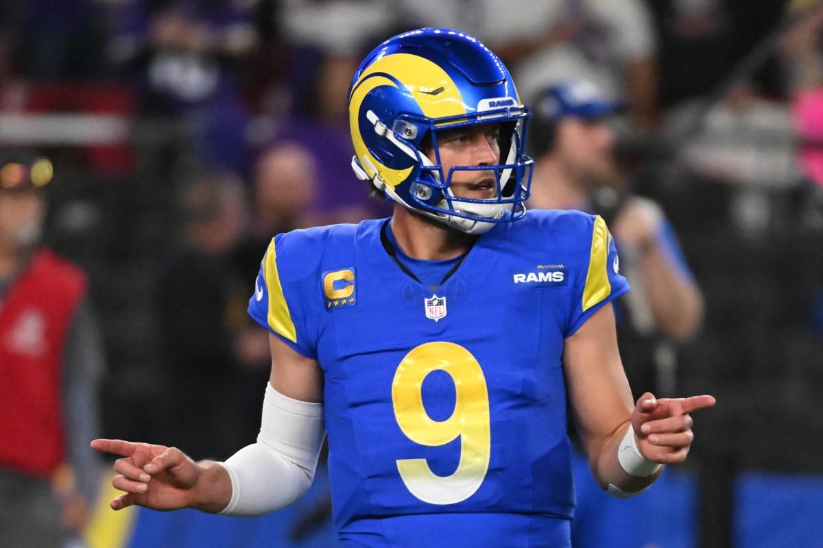 Rams bailed out vs. Vikings after apparent strip-sack of Matthew Stafford ruled an incomplete pass