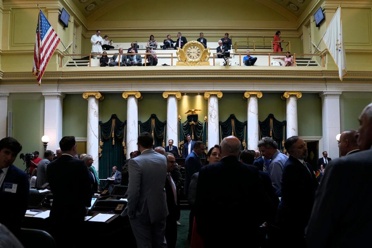 RI lawmakers are back in session today. Here’s what to expect on opening day.