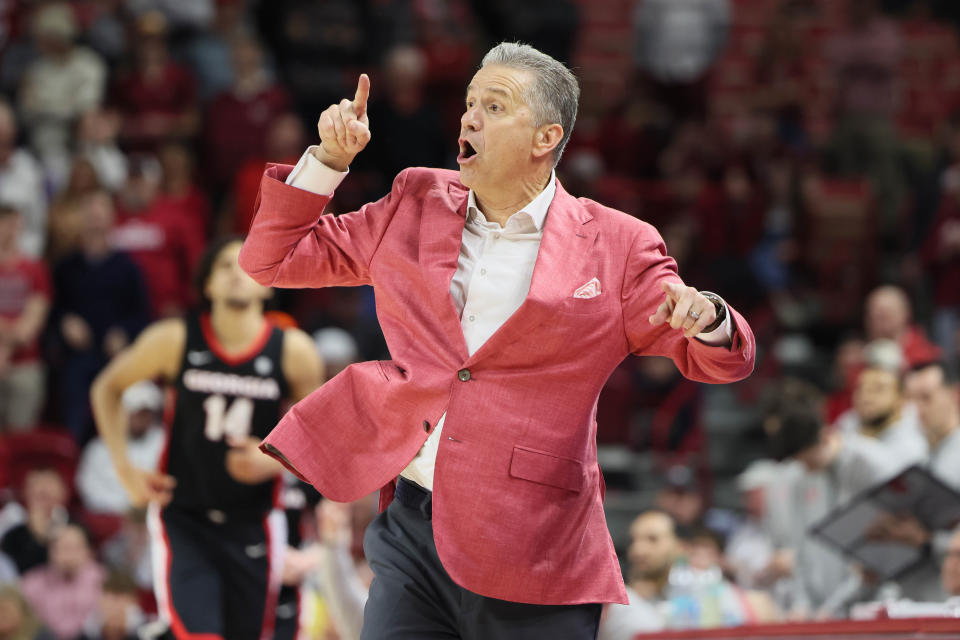 Rick Pitino, of all people, urges Kentucky fans to give John Calipari ‘huge standing ovation’