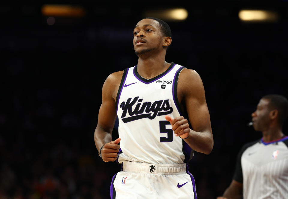 Sources: Kings open to dealing All-Star De’Aaron Fox ahead of trade deadline