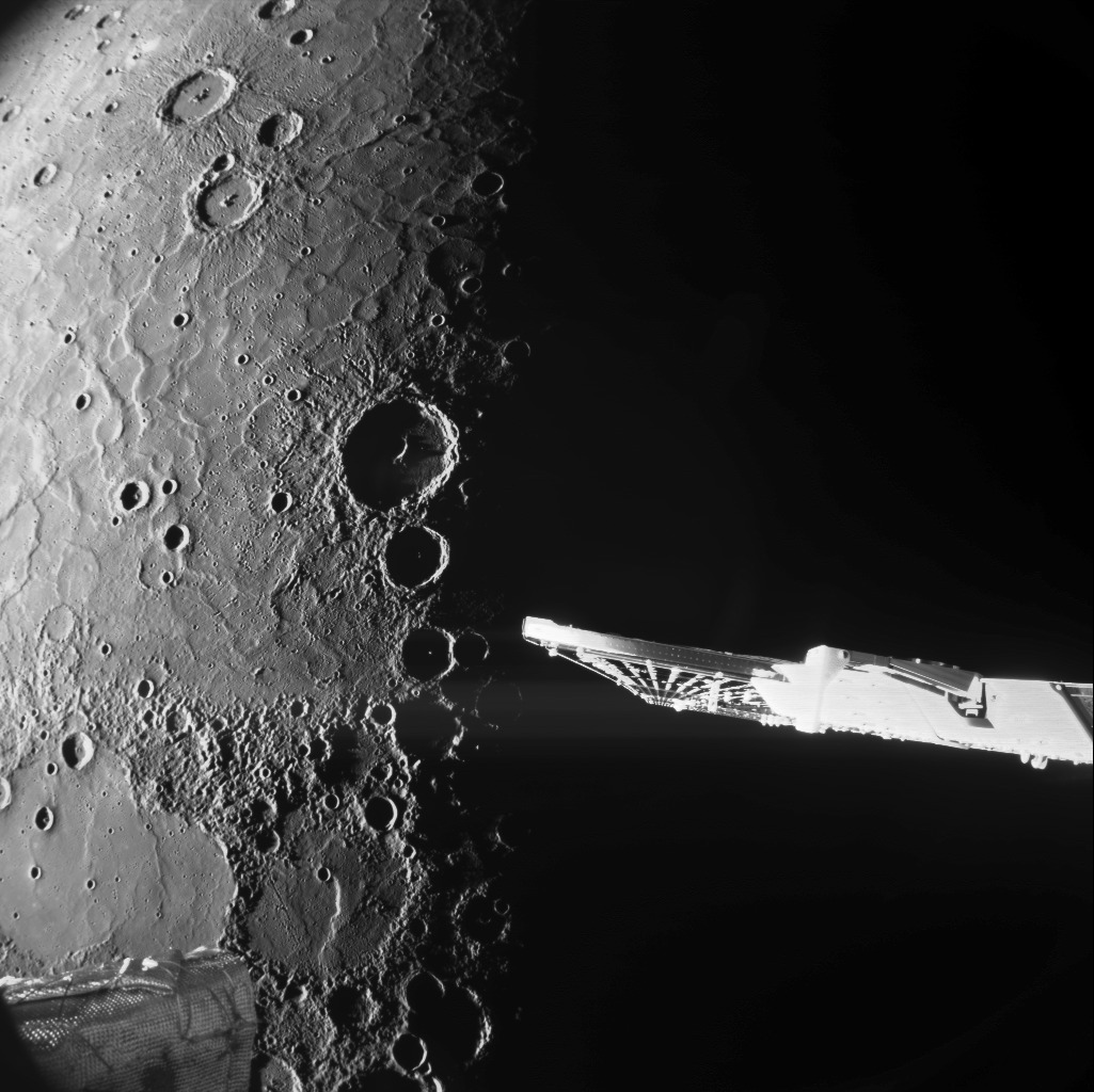 Spacecraft buzzes Mercury’s north pole and beams back stunning photos