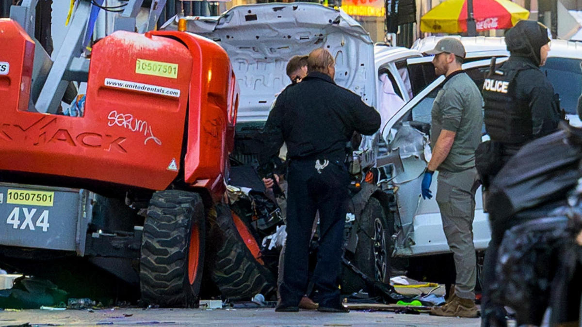 Suspected driver who slammed truck into New Orleans crowd is dead, sources say