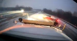 VIDEO: ODOT snowplow hit while clearing US-35