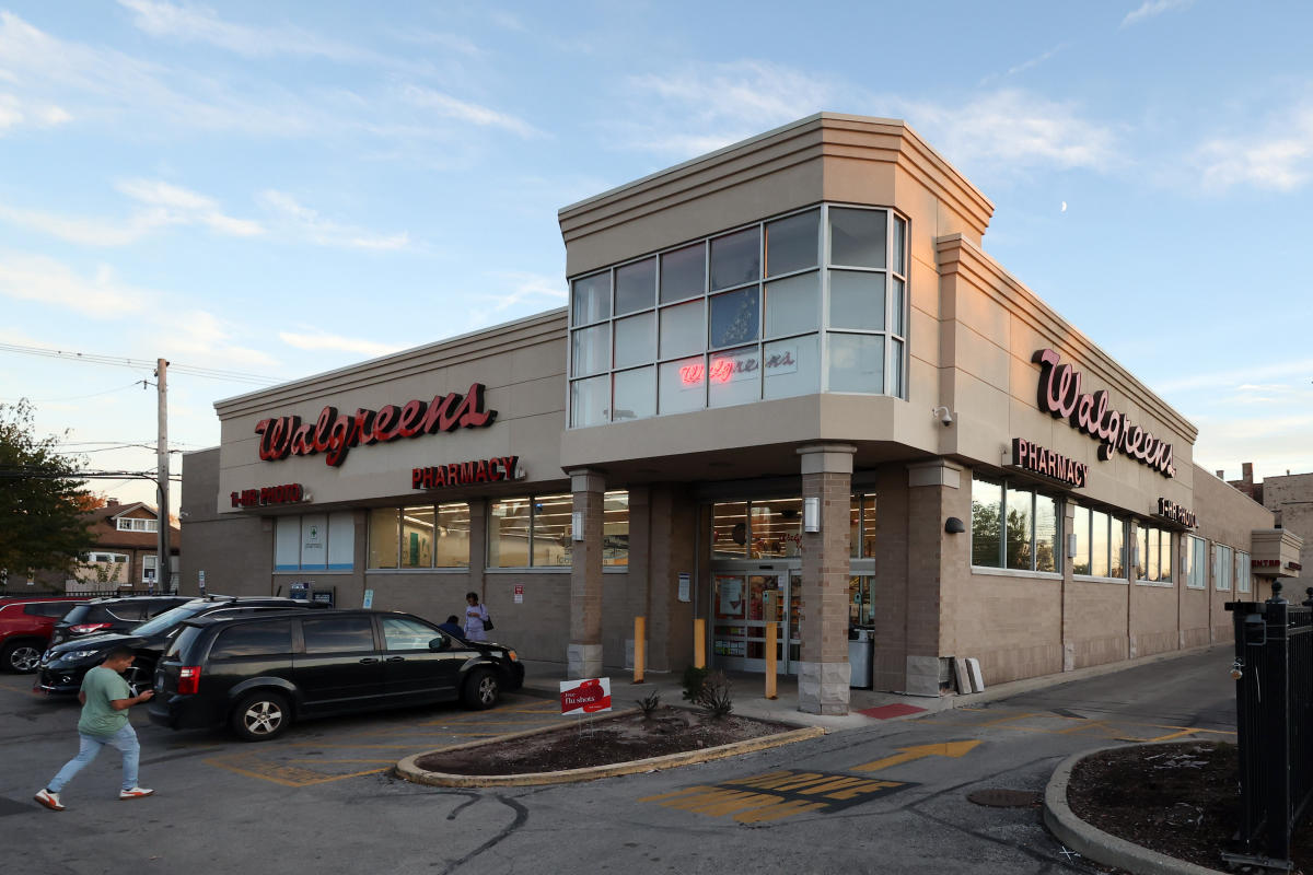 Walgreens closing five stores on South, West sides of Chicago