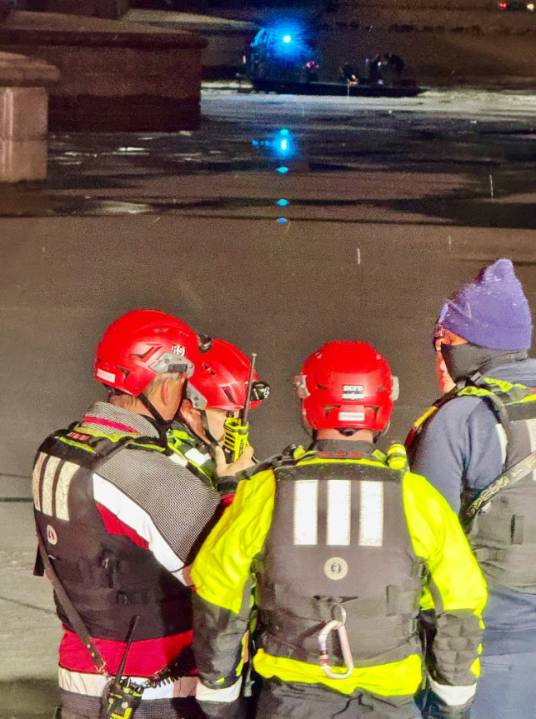 WATCH: Crash causes vehicle to go off Arlington Memorial Bridge, into Potomac River