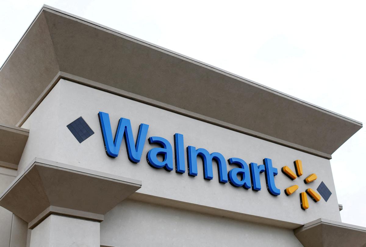 What’s open and what’s closed on New Year’s Day? Details on banks, Walmart, Target