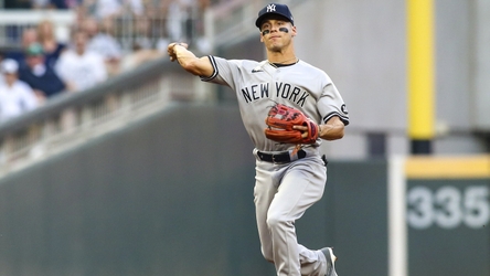 Yankees free agency and trade buzz: Andrew Velazquez signs minor league deal