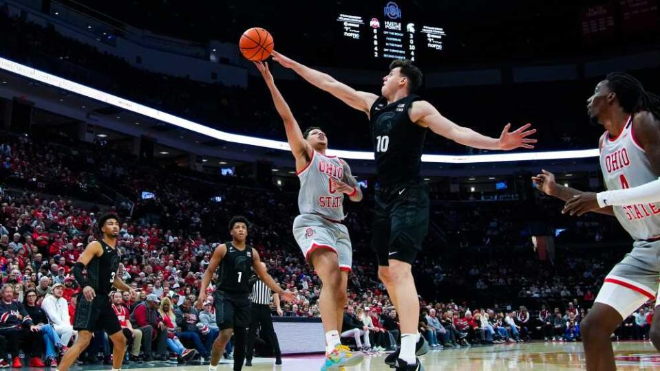 Zapala scores season-high 15 points as No. 18 Michigan State holds off Ohio State 69-62