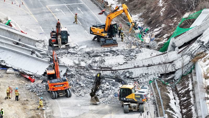 At least four killed after new bridge collapses in South Korea