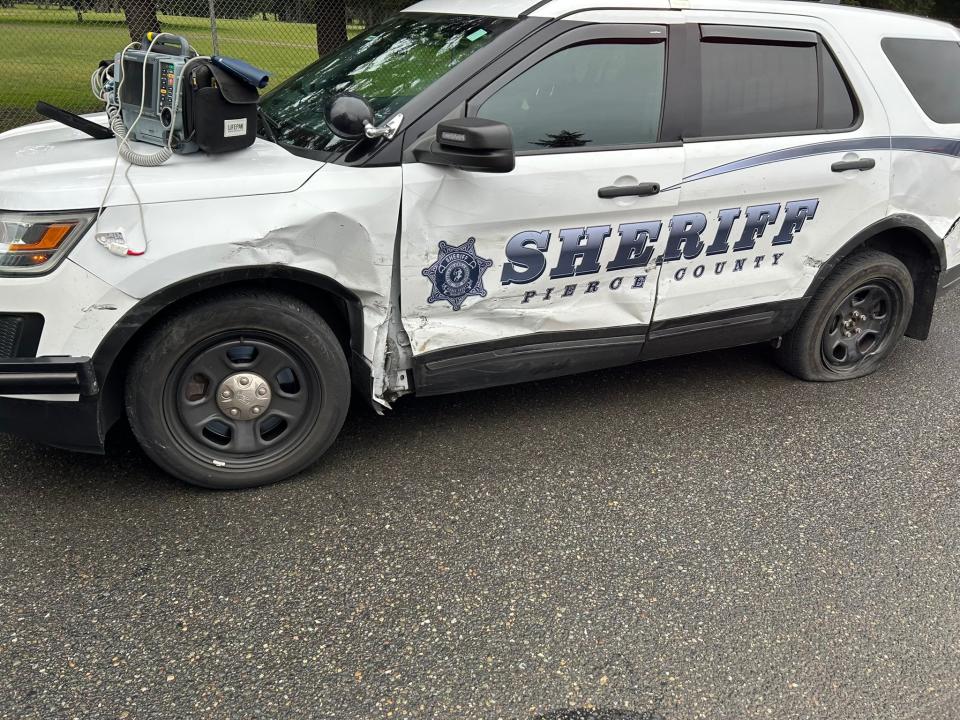 Attempted armed carjacking ends with four deputies sent to the hospital, four arrested in Spanaway