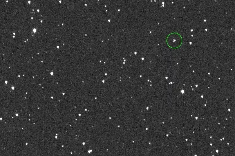 City-killer asteroid heading towards Earth caught on film