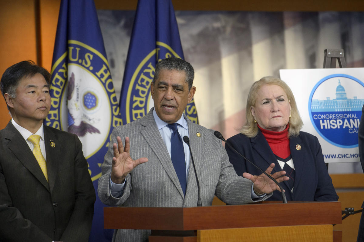 Democrats scramble to make their immigration stand amid broader support for deportations