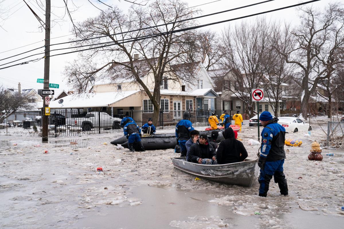 Detroit asking water main flood victims to sign a waiver. We had 2 lawyers take a look.