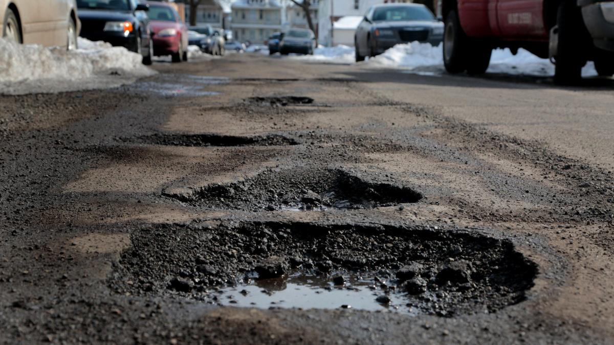 Fluctuating temperatures are in Northern Michigan’s forecast. Will they bring potholes?