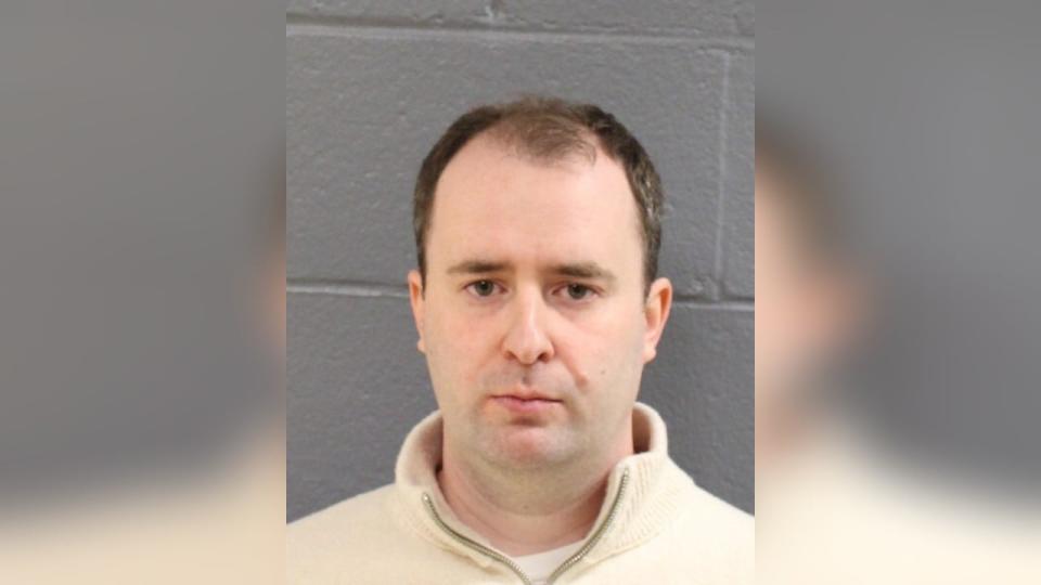 JetBlue pilot arrested at Boston airport on warrant out of Huntersville