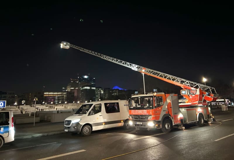 Man seriously injured in stabbing at Berlin Holocaust Memorial