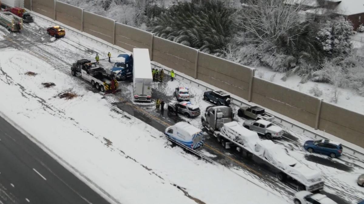 Snow After Floods Cause Tangled Shutdown Of Kentucky Highway