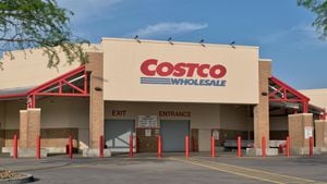 Thousands of Costco workers prepare to strike with midnight contract deadline looming