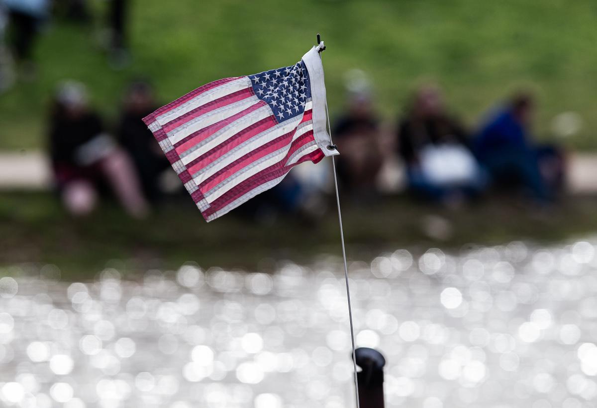 Video showing thousands singing ‘Star-Spangled Banner’ in Louisville hotel goes viral