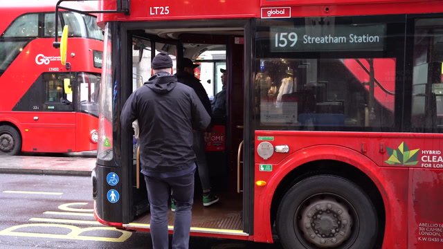 What are the salaries for Tube and bus drivers working for TfL?