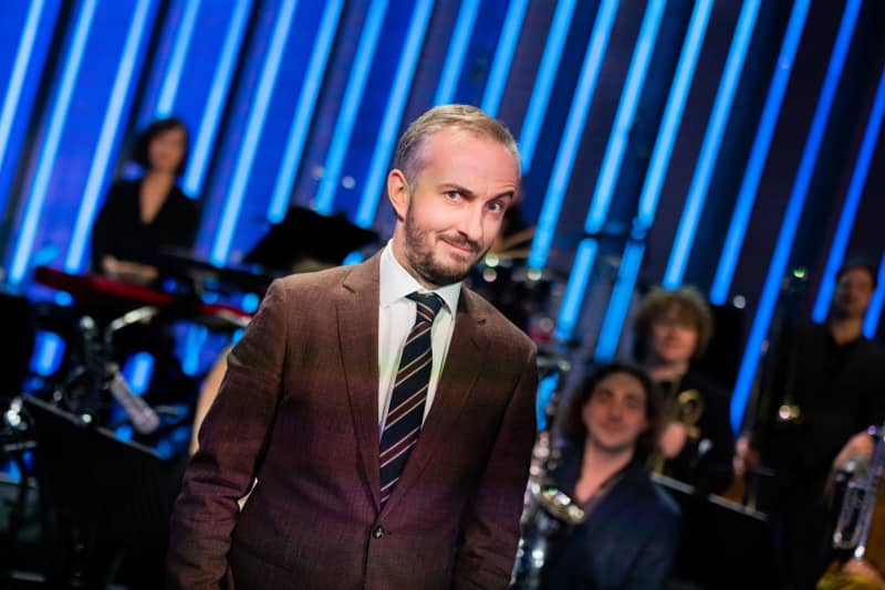 ‘You should be worried:’ German comedian warns NYT of far-right peril